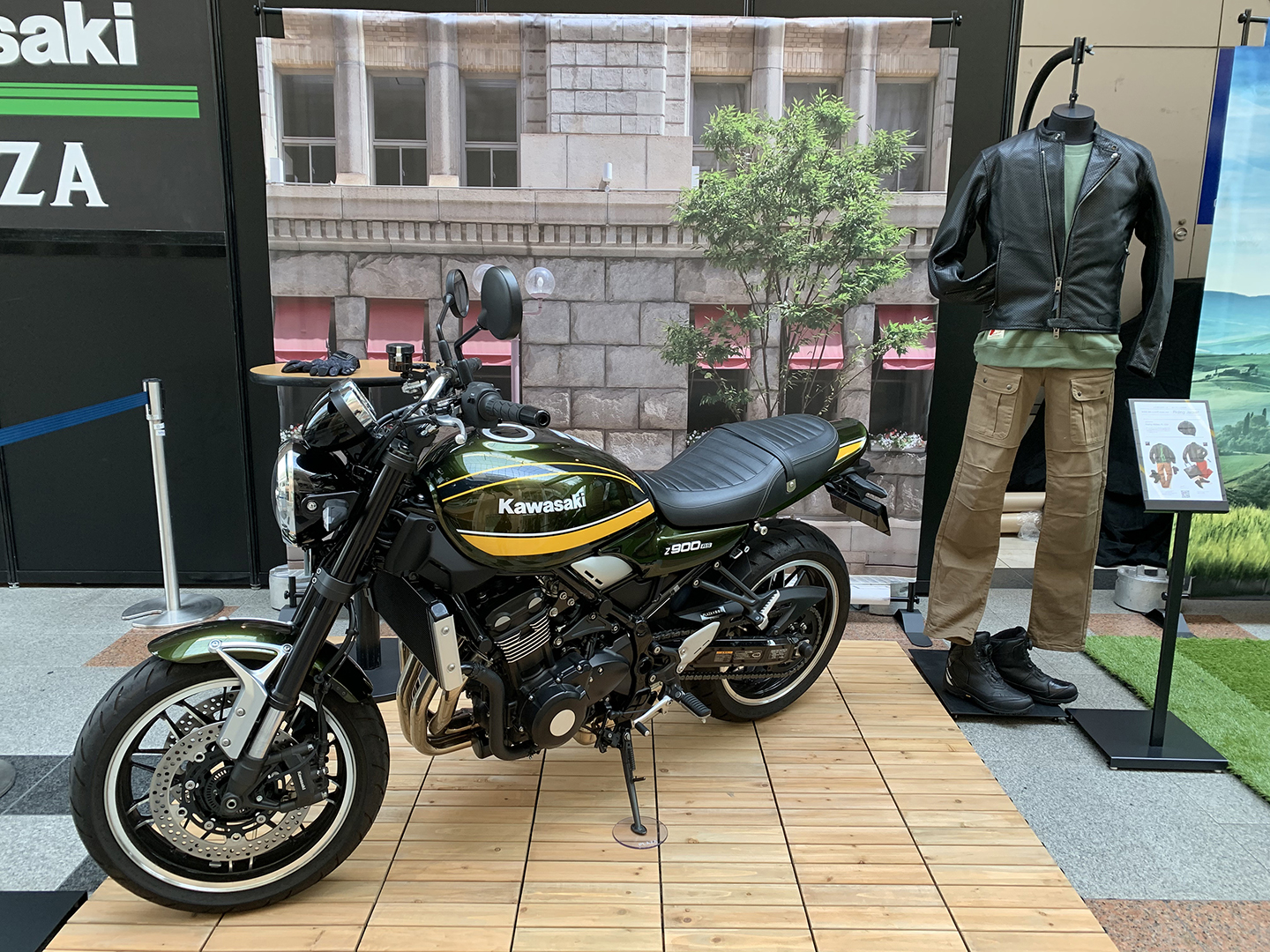 カワサキプラザ展示会 神戸Umie